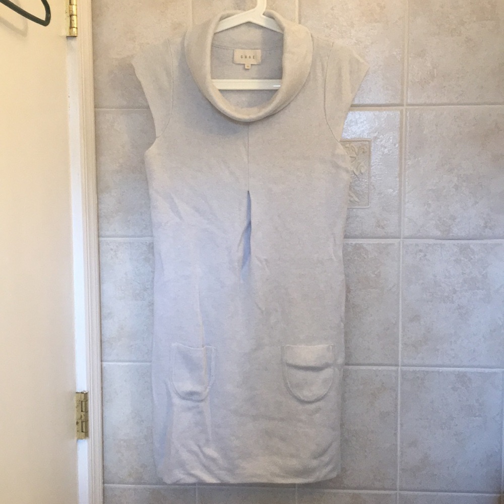 White/light gray sweater-ish material dress